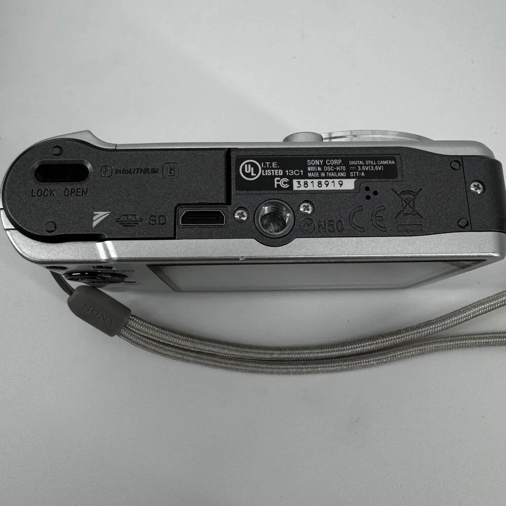 Sony Cyber-shot DSC-H70 16.1MP Digital Camera 10x Zoom Silver Battery Charger